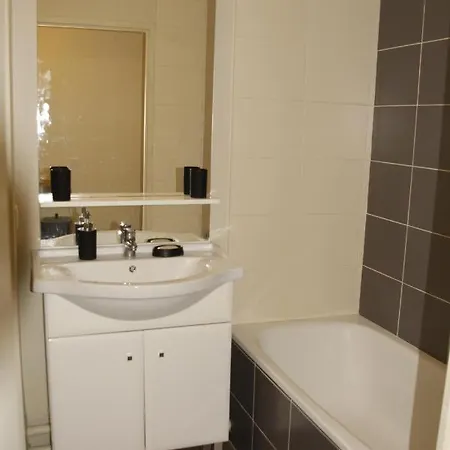 Hyper-centre + Wifi + Netflix Lejlighed *
